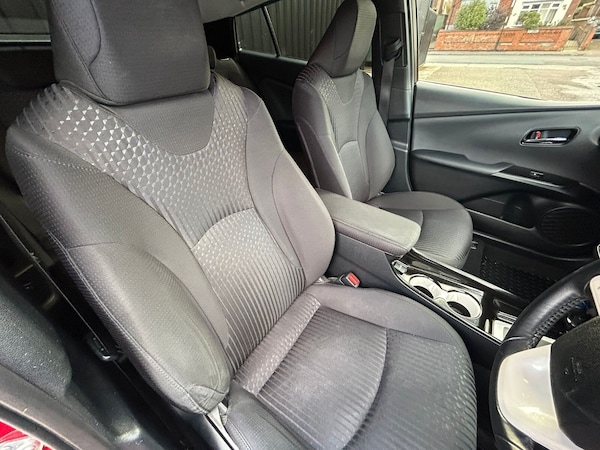 Used Toyota Prius 2016 for sale - 76140441: Photo 20