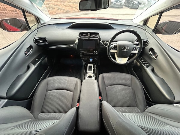 Used Toyota Prius 2016 for sale - 76140441: Photo 21