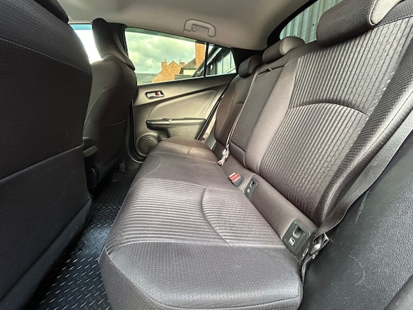 Used Toyota Prius 2016 for sale - 76140441: Photo 23