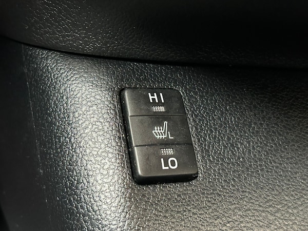 Used Toyota Prius 2016 for sale - 76140441: Photo 34