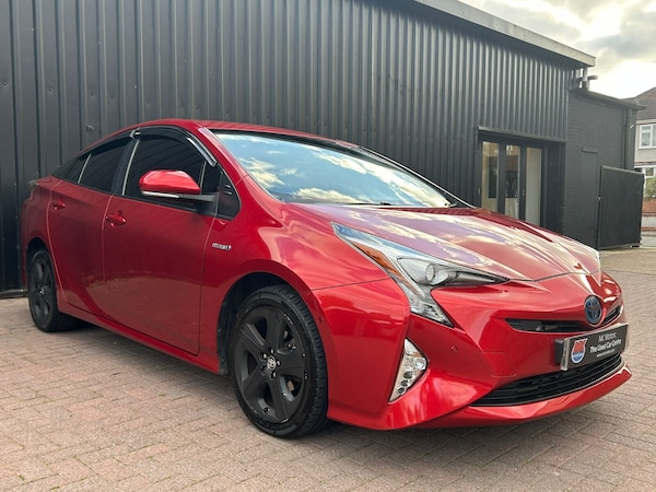 Used Toyota Prius 2016 for sale - 76140441: Photo 3