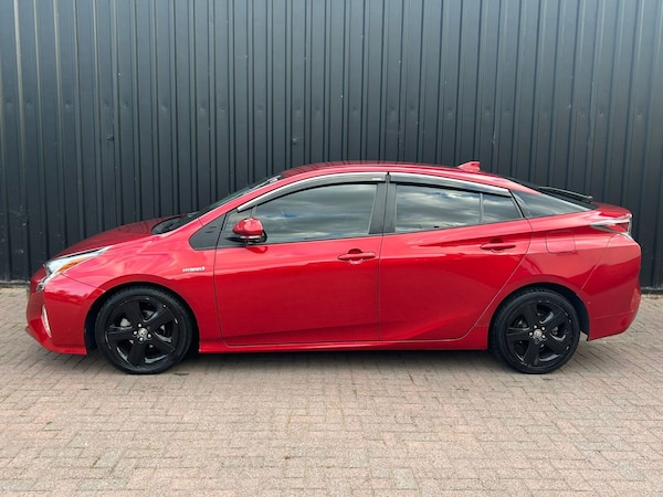 Used Toyota Prius 2016 for sale - 76140441: Photo 6