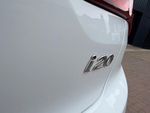 Used Hyundai i20 2017 for sale - 76229447: Photo 11
