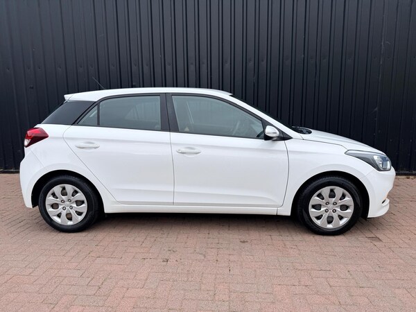 Used Hyundai i20 2017 for sale - 76229447: Photo 12