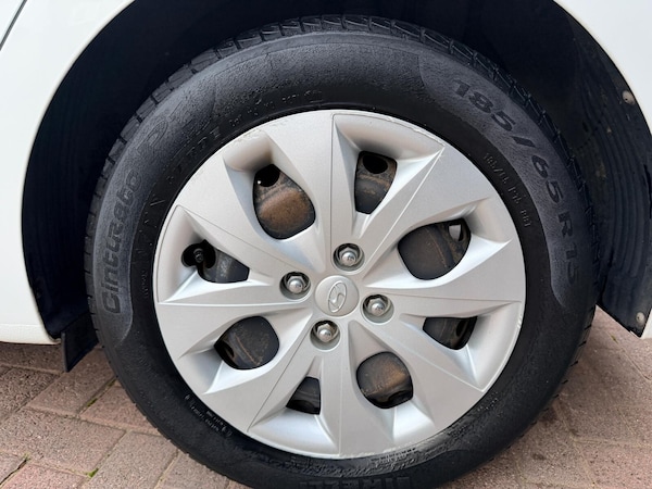 Used Hyundai i20 2017 for sale - 76229447: Photo 15