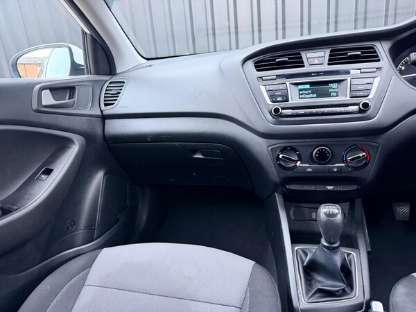 Used Hyundai i20 2017 for sale - 76229447: Photo 25