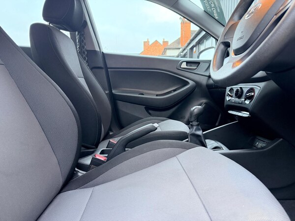 Used Hyundai i20 2017 for sale - 76229447: Photo 33
