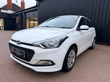 Used Hyundai i20 2017 for sale - 76229447: Photo 4