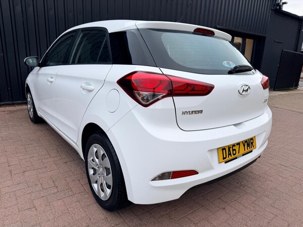 Used Hyundai i20 2017 for sale - 76229447: Photo 6