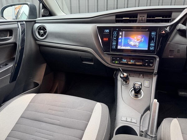 Used Toyota Auris 2016 for sale - 76272784: Photo 32