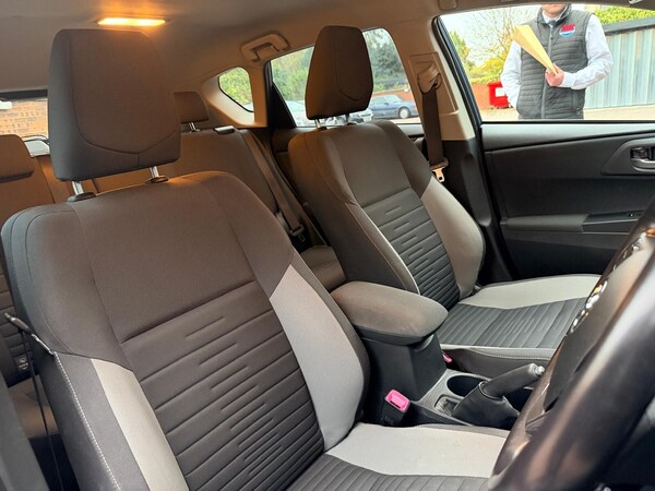 Used Toyota Auris 2016 for sale - 76272784: Photo 34