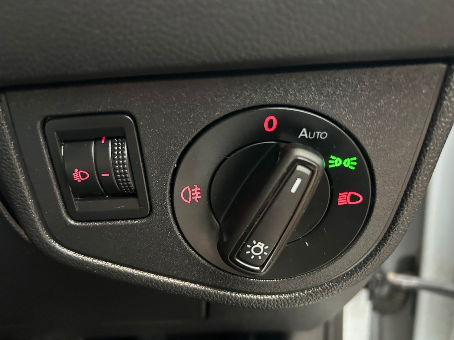 Used Volkswagen Polo 2019 for sale - 76731631: Photo 18