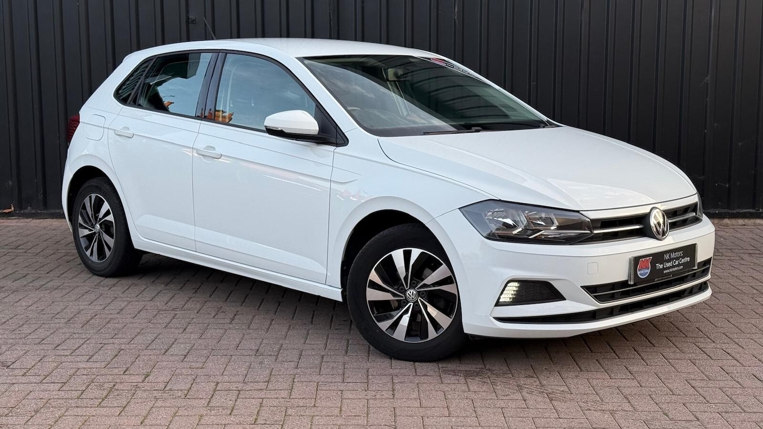 Used Volkswagen Polo 2018 for sale - 76575085: Photo 2