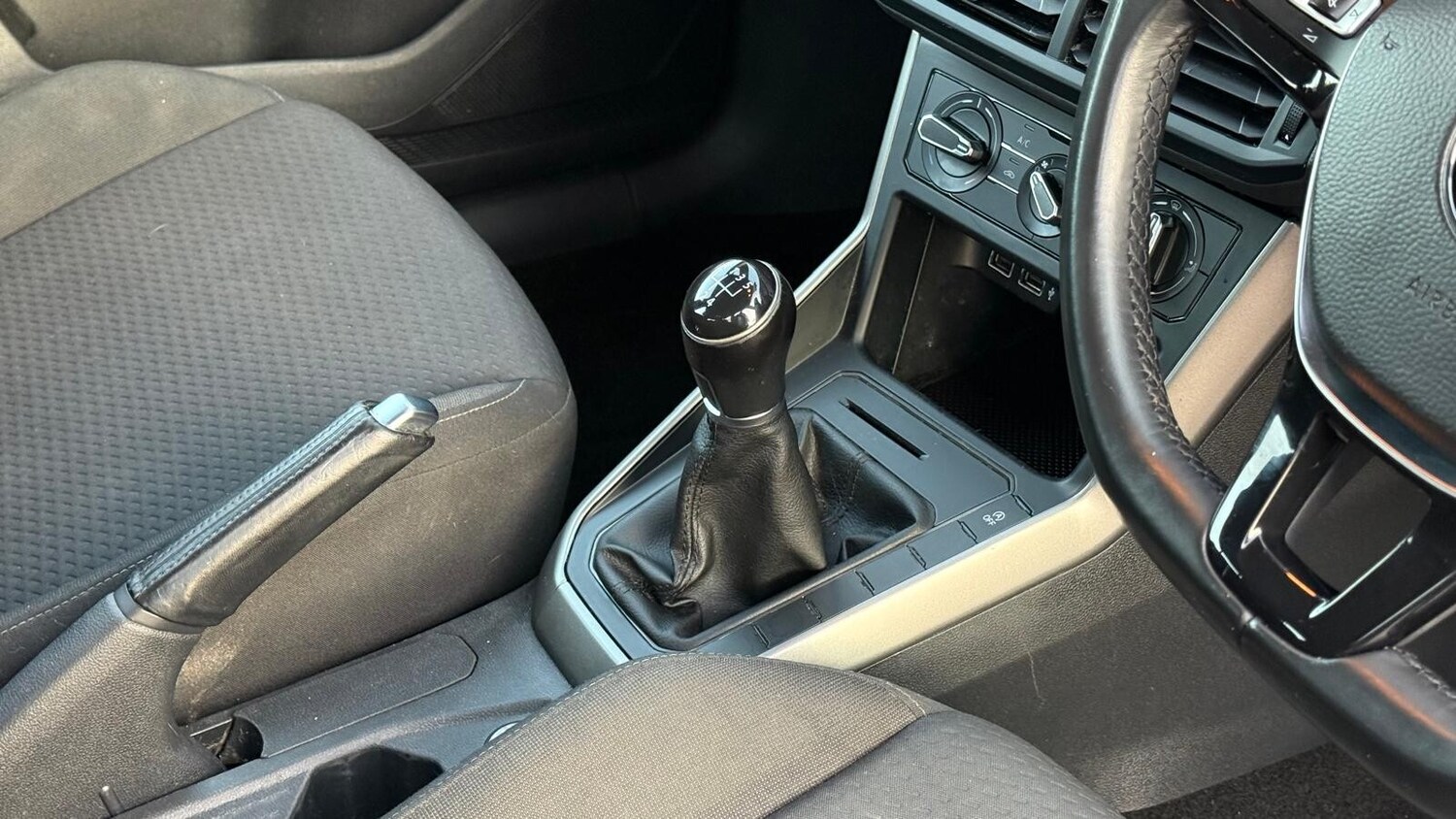 Used Volkswagen Polo 2018 for sale - 76575085: Photo 20