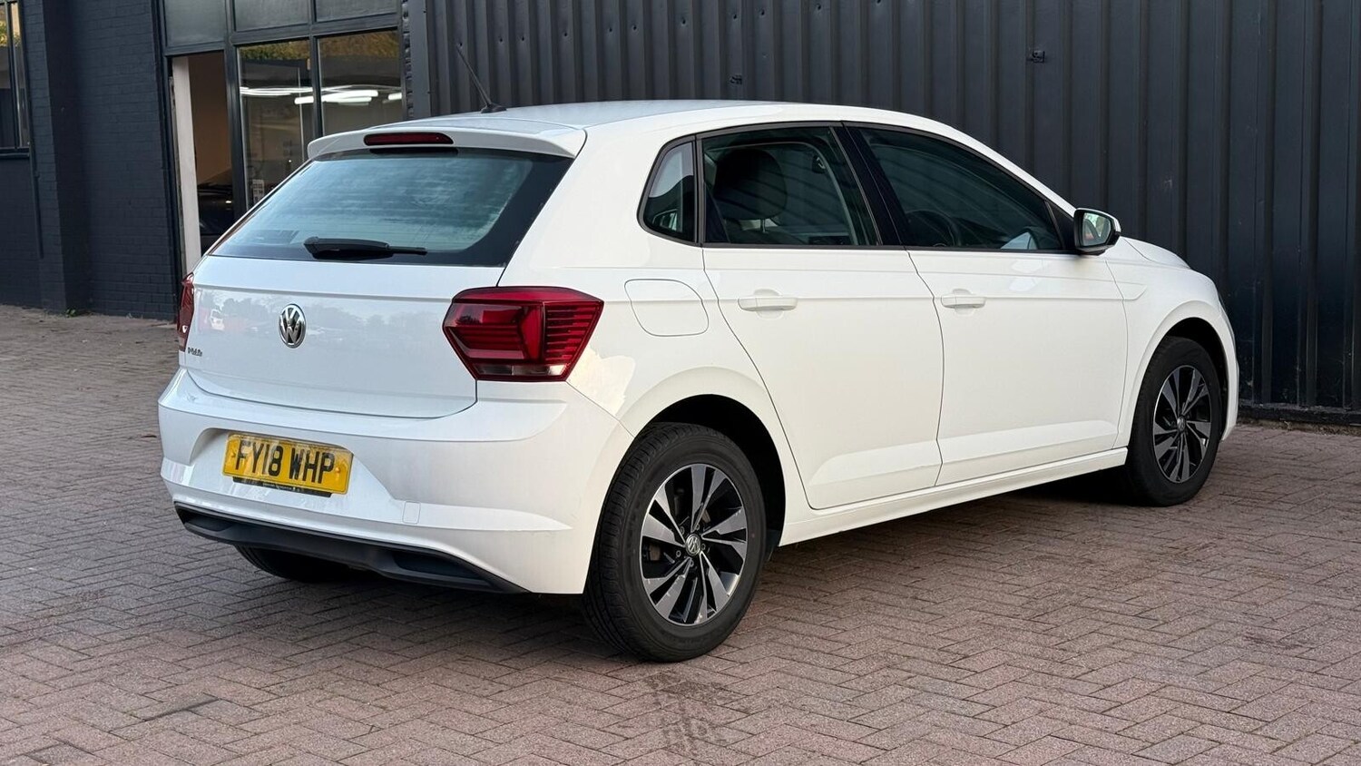 Used Volkswagen Polo 2018 for sale - 76575085: Photo 6