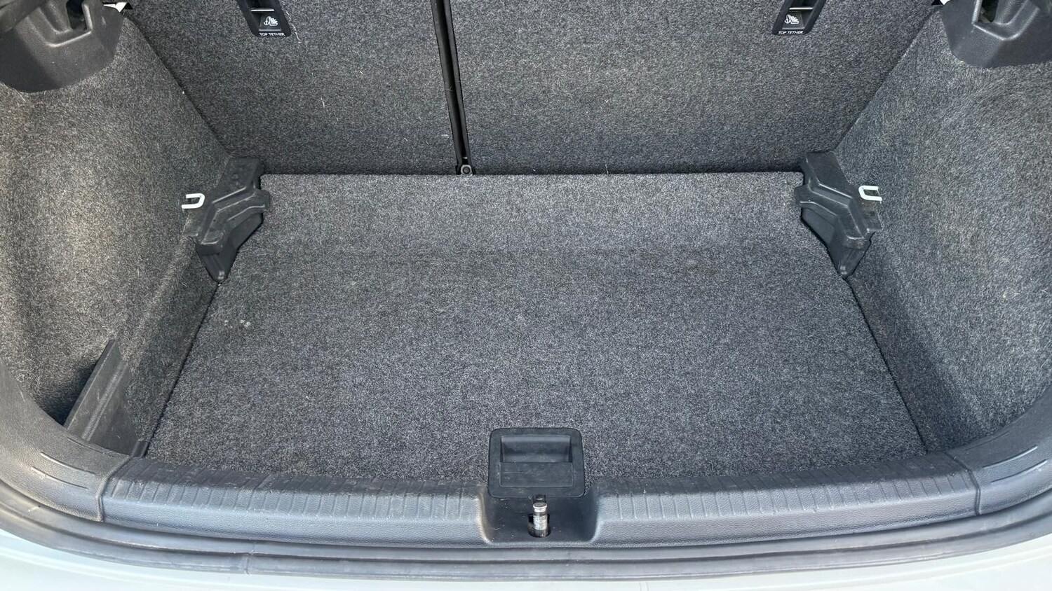 Used Volkswagen Polo 2018 for sale - 76575085: Photo 8