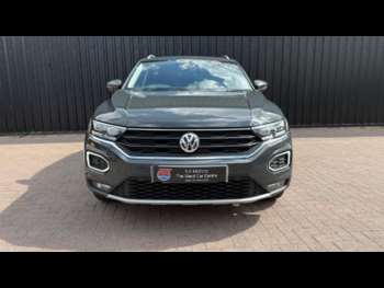 Used Volkswagen T-Roc 2019 for sale - 74782858: Photo
