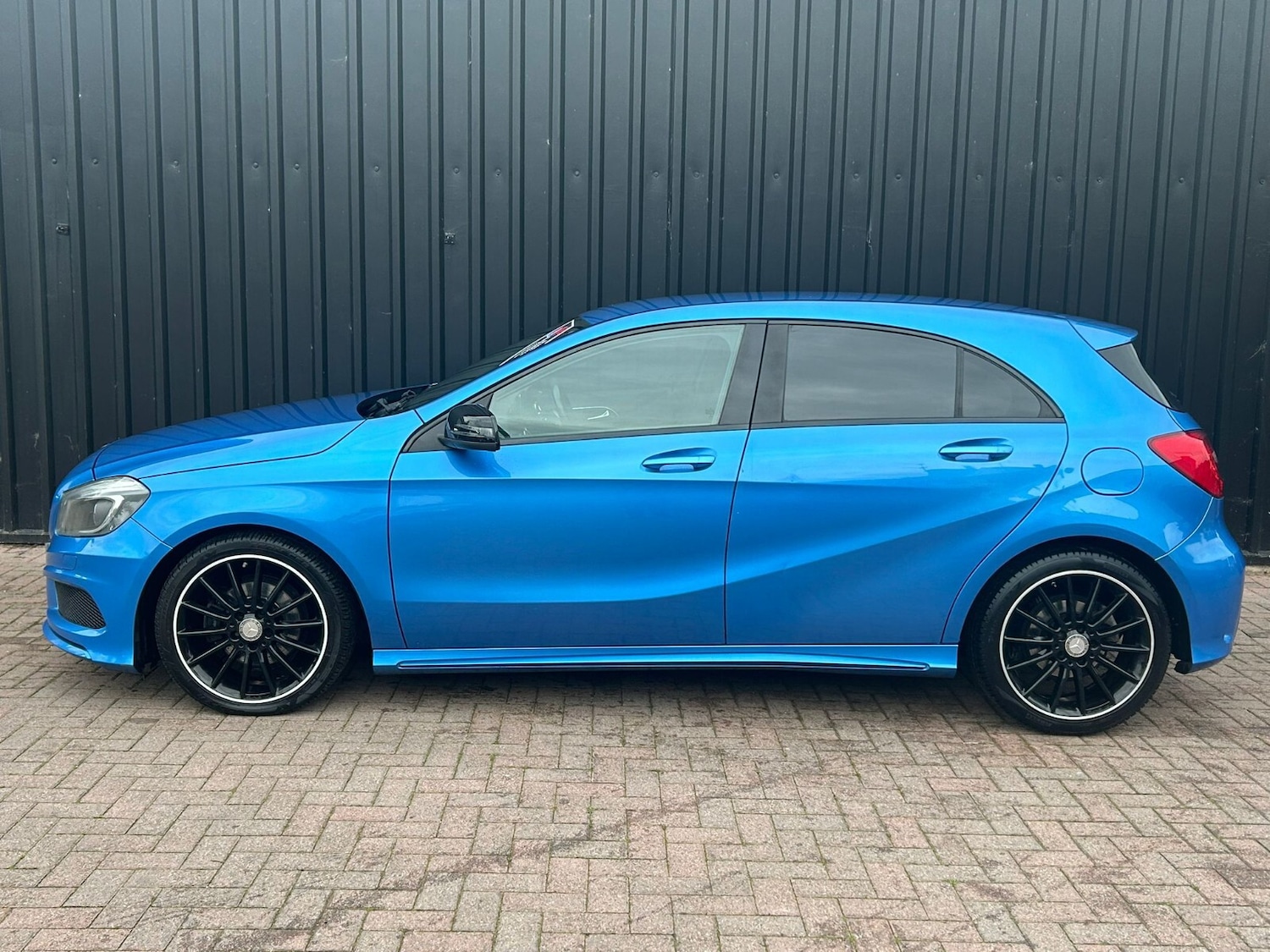 Used Mercedes-Benz A-Class 2015 for sale - 76552519: Photo 11