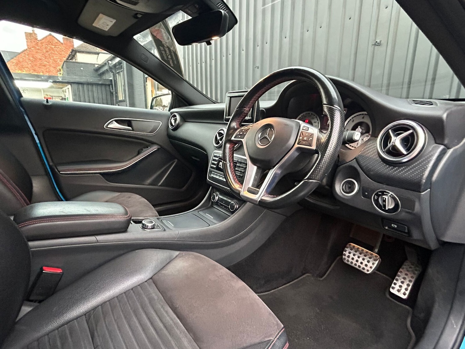 Used Mercedes-Benz A-Class 2015 for sale - 76552519: Photo 21