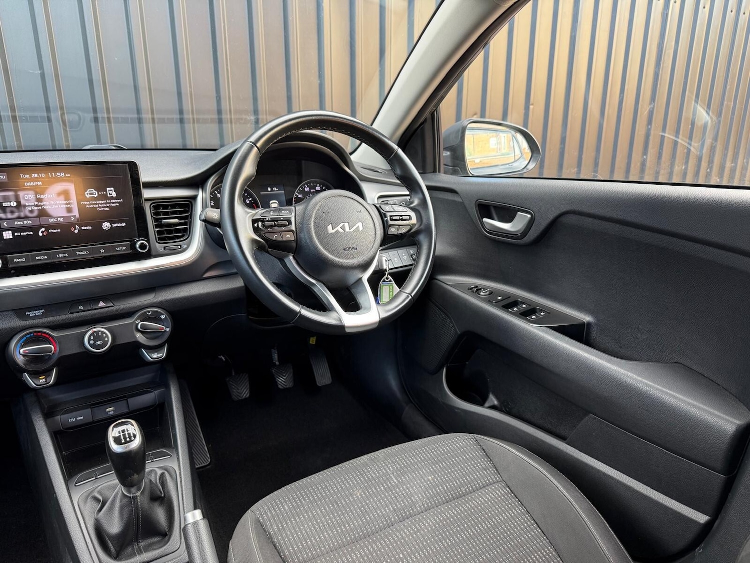 Used Kia Stonic 2022 for sale - 76404696: Photo 14