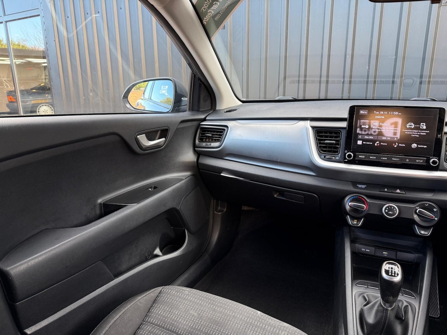 Used Kia Stonic 2022 for sale - 76404696: Photo 18