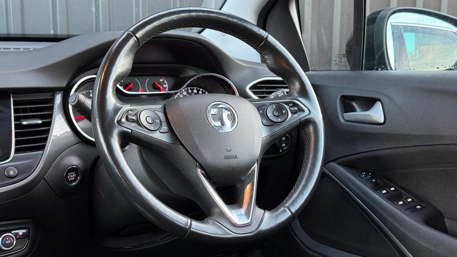 Used Vauxhall Crossland 2023 for sale - 76927964: Photo 15