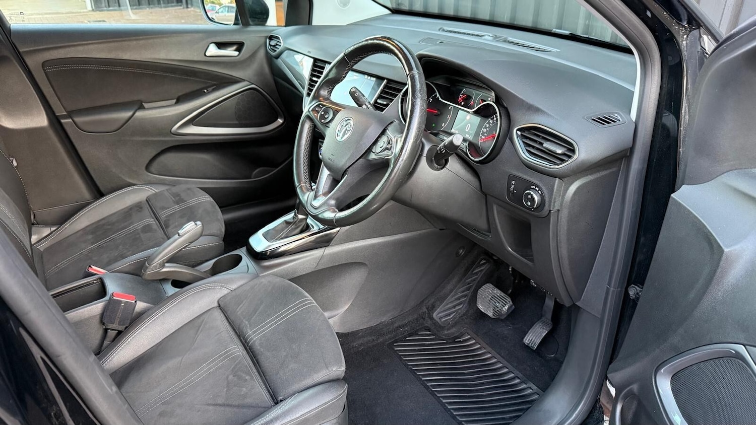 Used Vauxhall Crossland 2023 for sale - 76927964: Photo 22