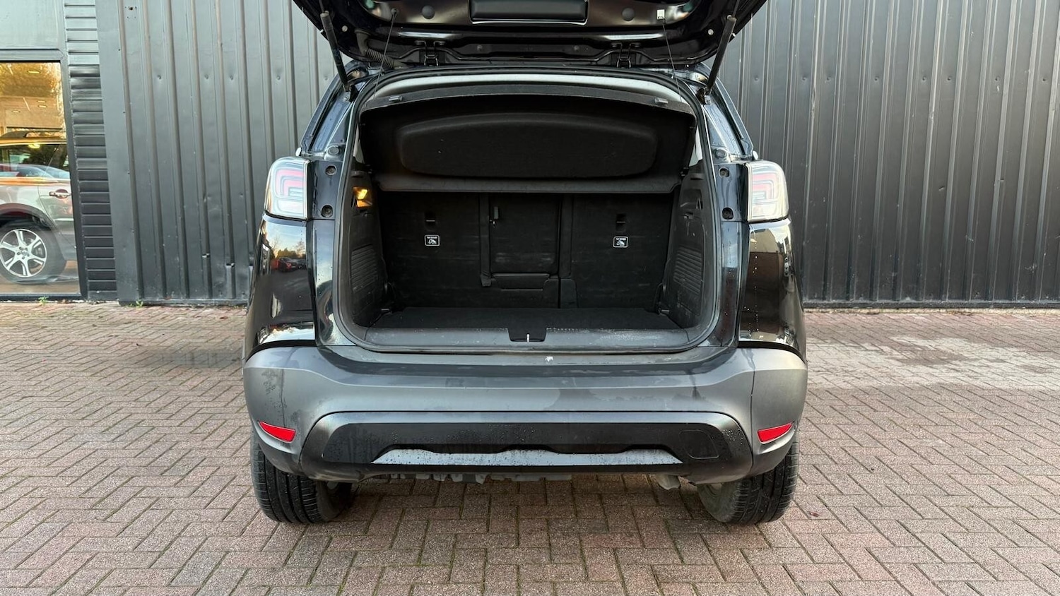 Used Vauxhall Crossland 2023 for sale - 76927964: Photo 8