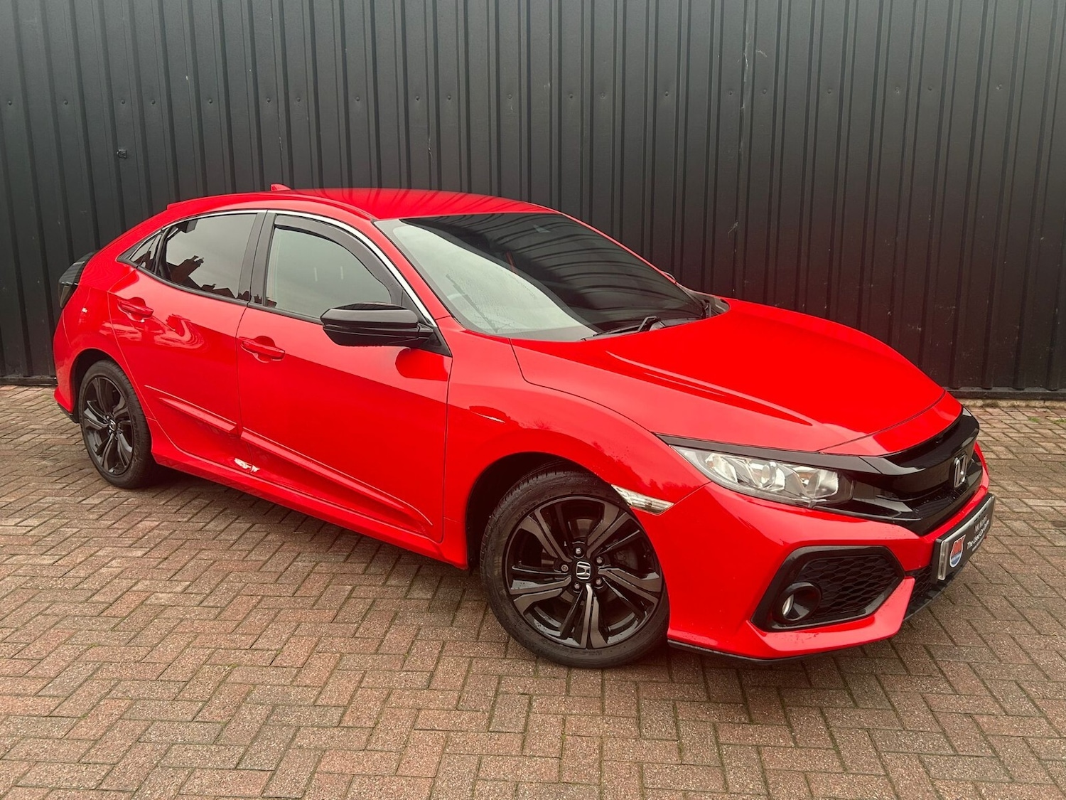 Used Honda Civic 2018 for sale - 76960009: Photo 3