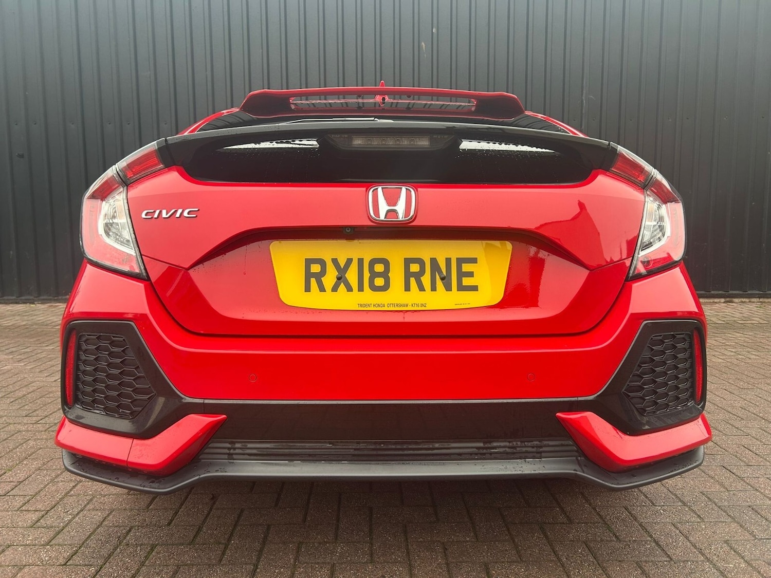 Used Honda Civic 2018 for sale - 76960009: Photo 7