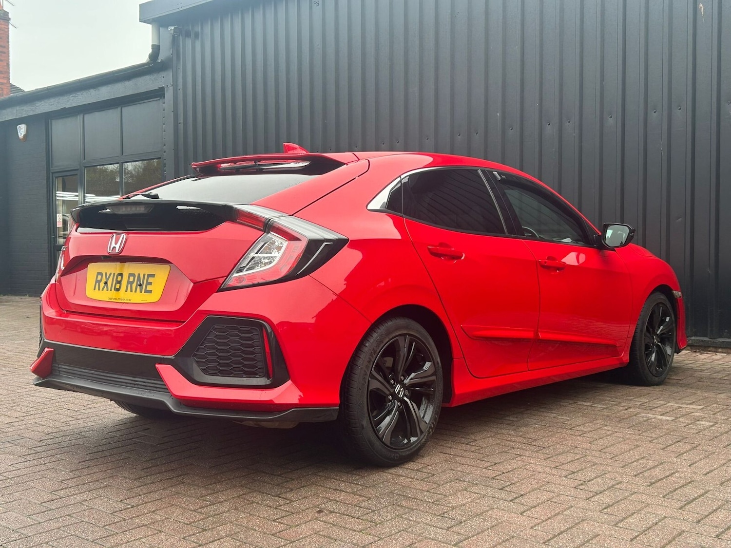 Used Honda Civic 2018 for sale - 76960009: Photo 9