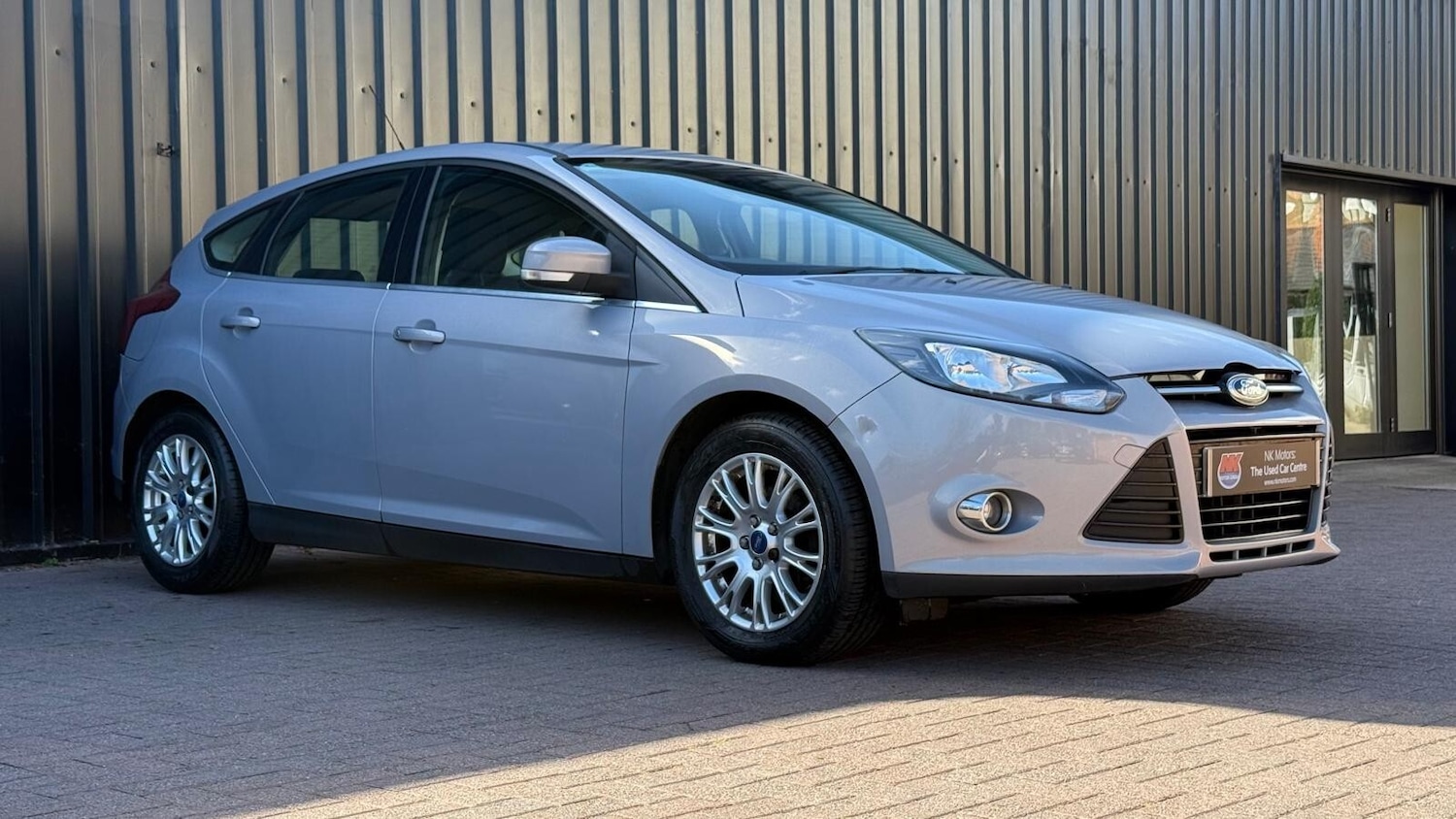 Used Ford Focus 2011 for sale - 76140137: Photo 11