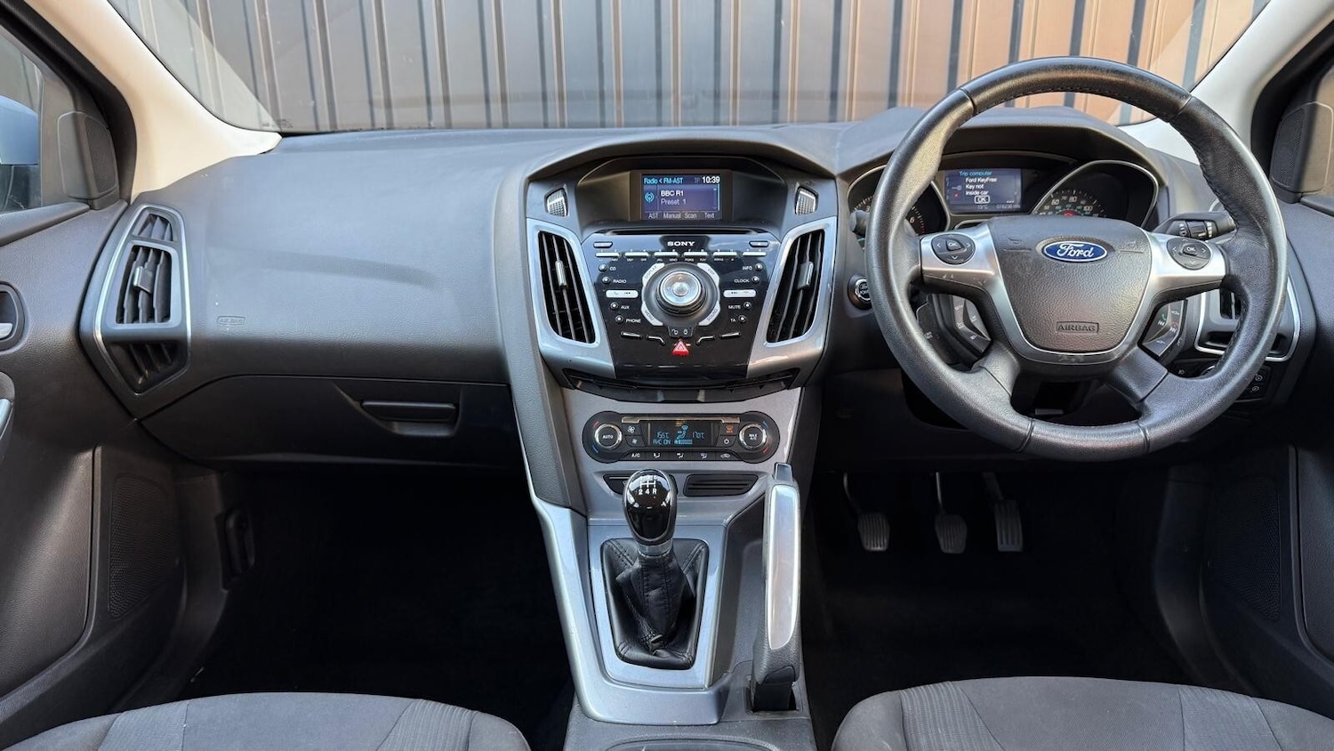 Used Ford Focus 2011 for sale - 76140137: Photo 13