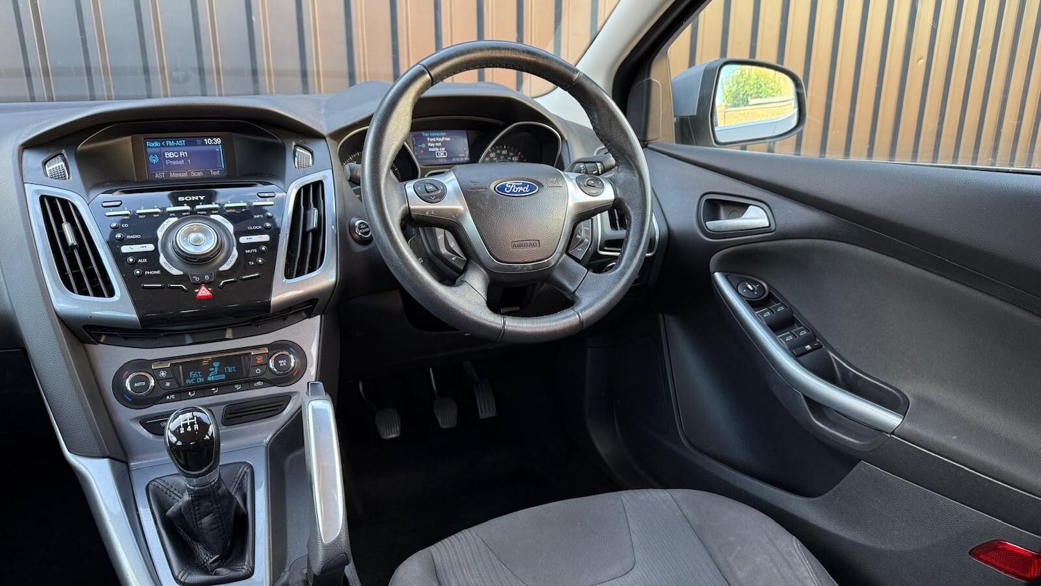 Used Ford Focus 2011 for sale - 76140137: Photo 14