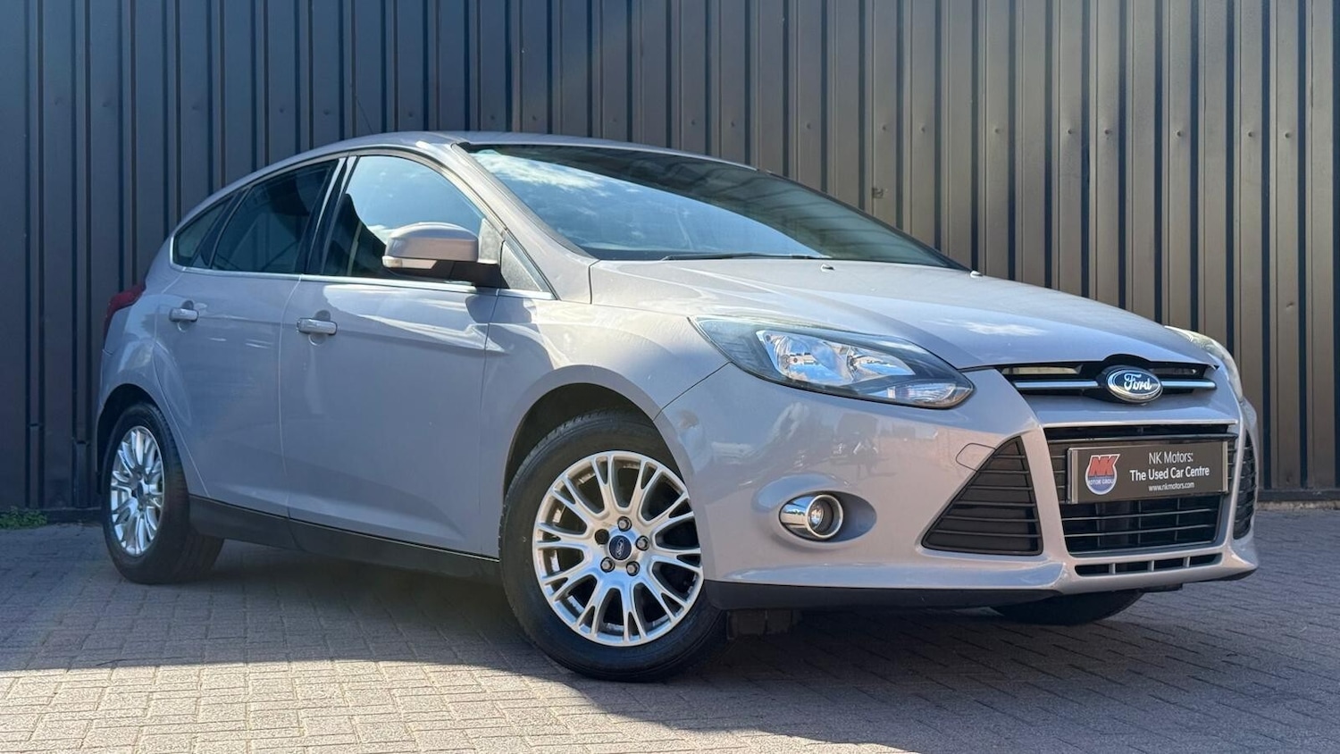 Used Ford Focus 2011 for sale - 76140137: Photo 2