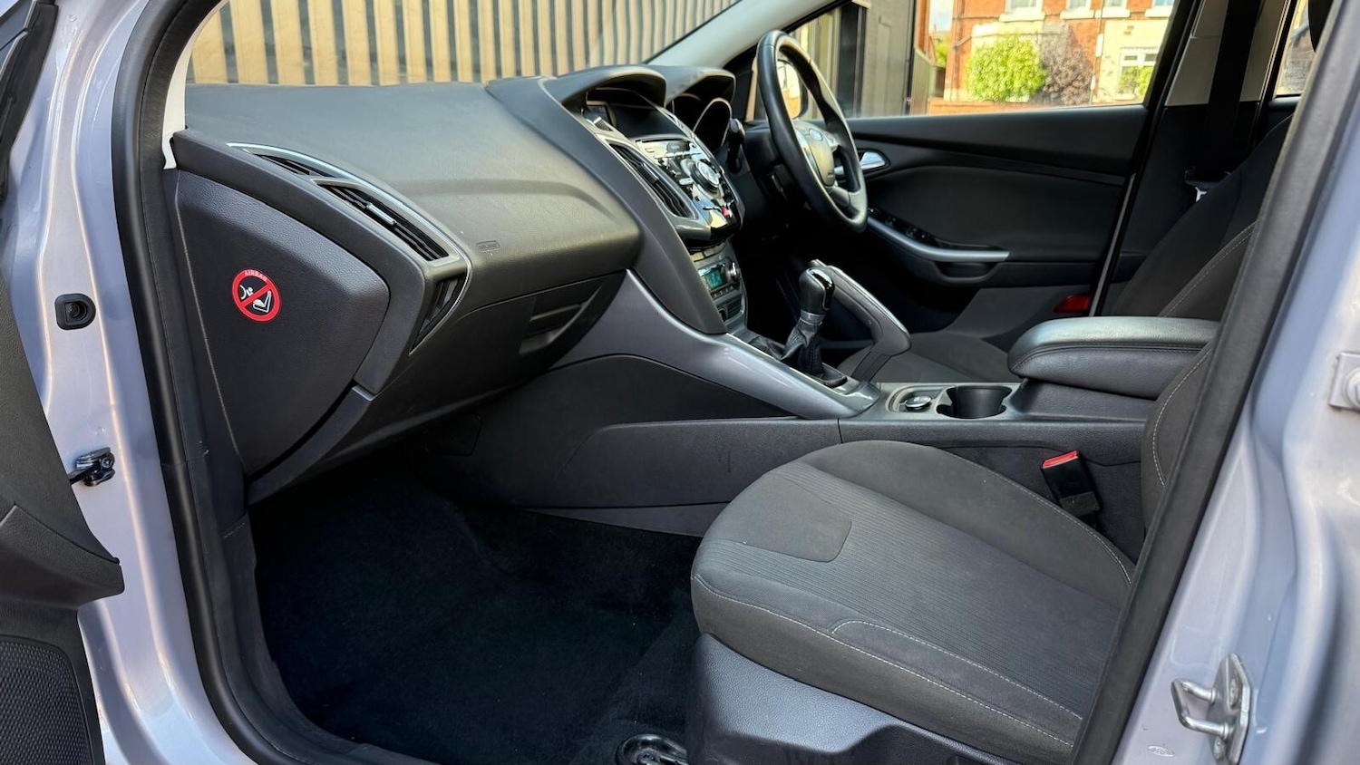 Used Ford Focus 2011 for sale - 76140137: Photo 22
