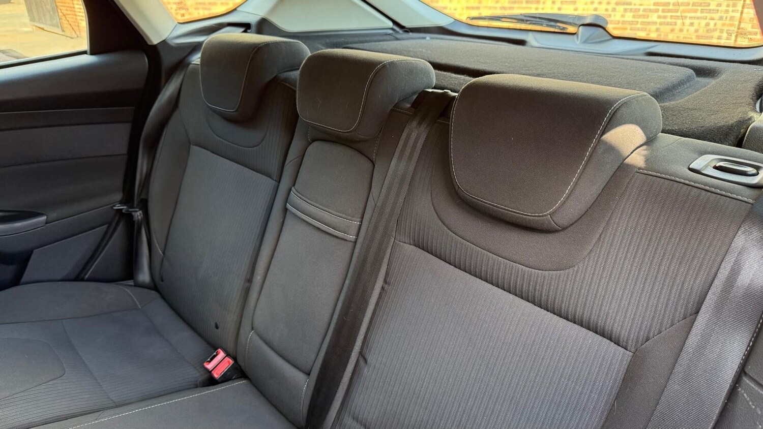 Used Ford Focus 2011 for sale - 76140137: Photo 27