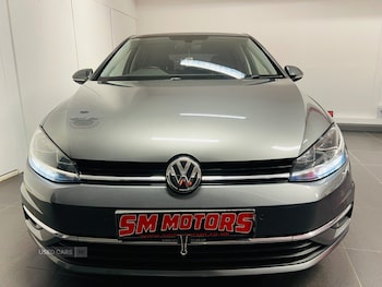Used Volkswagen Golf 2017 for sale - 77075150: Photo