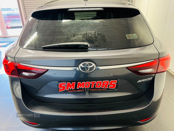 Used Toyota Avensis 2017 for sale - 74554690: Photo 5
