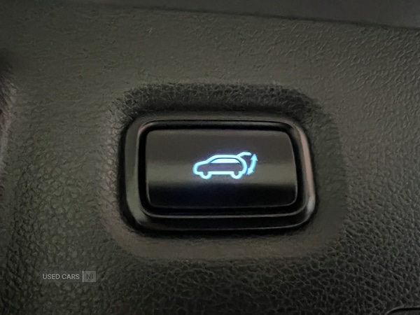 Used Hyundai Santa Fe 2018 for sale - 77647315: Photo 19