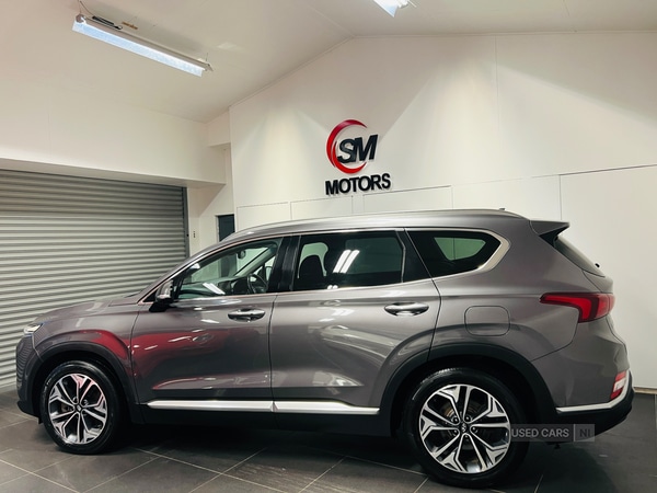 Used Hyundai Santa Fe 2018 for sale - 77647315: Photo 4