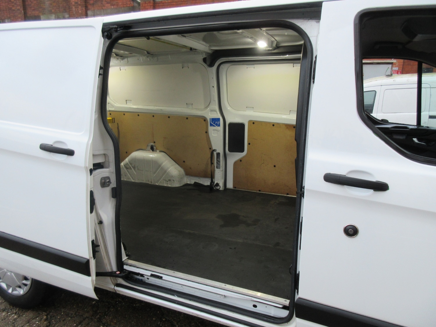 Used Ford Transit Custom 2020 for sale - 77620018: Photo 7