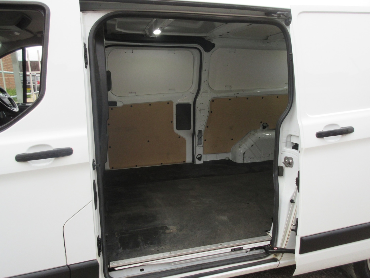 Used Ford Transit Custom 2020 for sale - 77778098: Photo 6