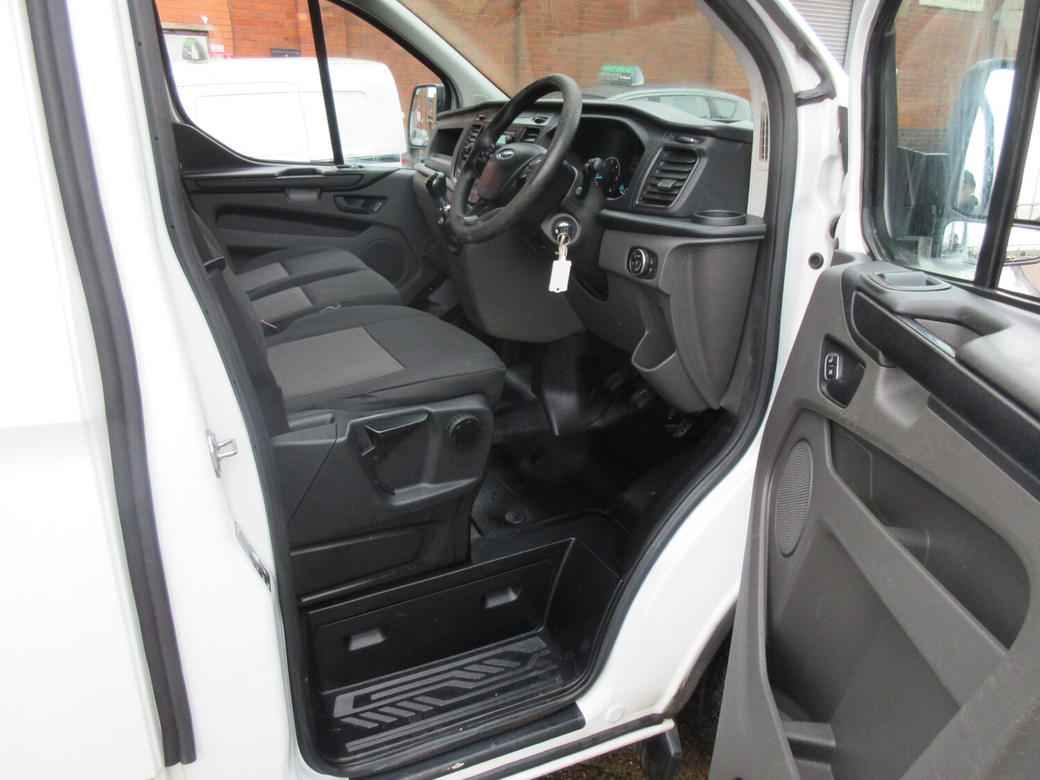 Used Ford Transit Custom 2019 for sale - 77381197: Photo 8