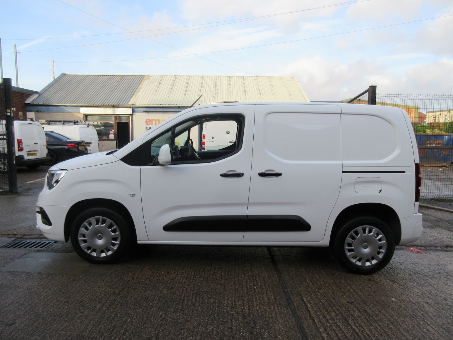 Used Vauxhall Combo 2021 for sale - 77381046: Photo 3