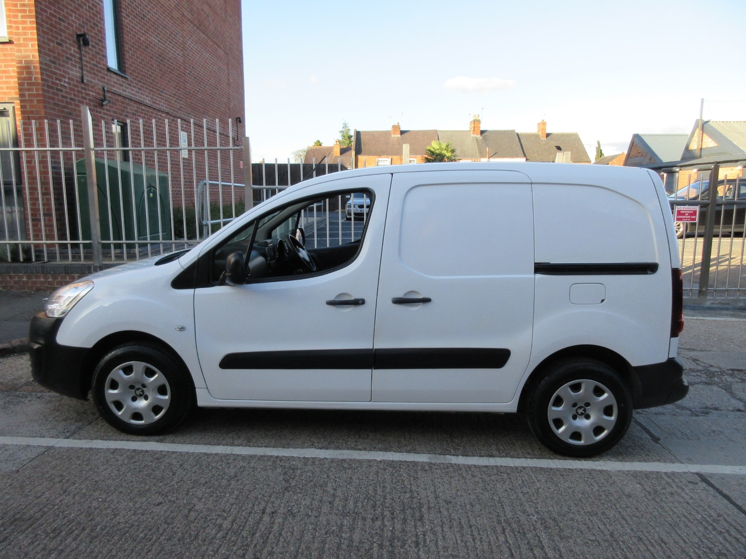Used Peugeot Partner 2017 for sale - 76064294: Photo 3