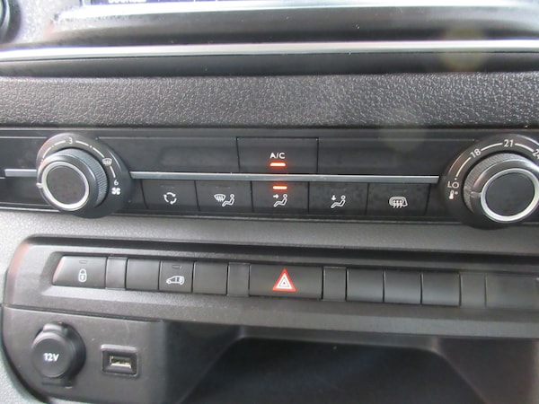 Used Vauxhall Vivaro 2021 for sale - 76143285: Photo 12