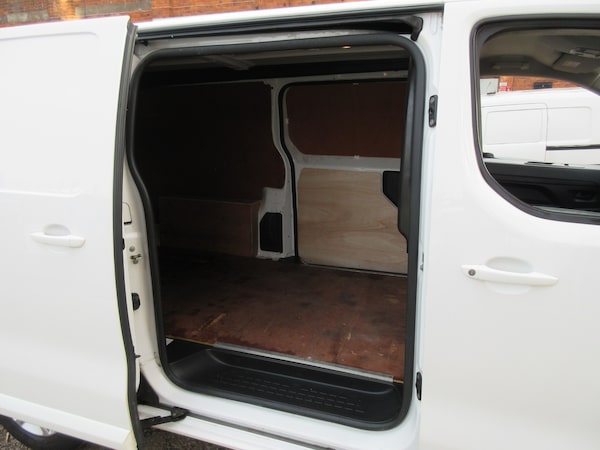 Used Vauxhall Vivaro 2021 for sale - 76143285: Photo 7