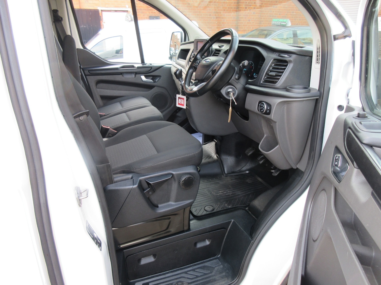 Used Ford Transit Custom 2020 for sale - 76391828: Photo 8