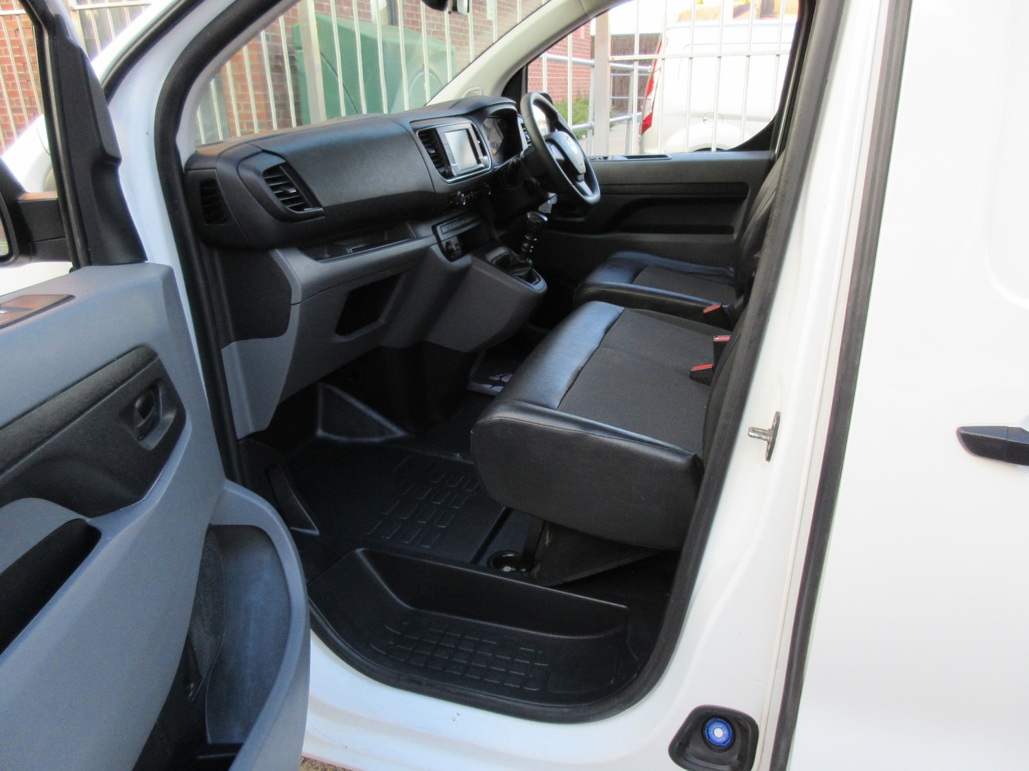 Used Vauxhall Vivaro 2020 for sale - 76143292: Photo 8